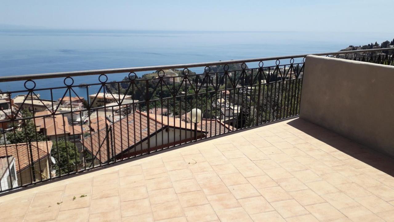 Appartamento Incantevole A Taormina - Casa Ninetta Exterior photo
